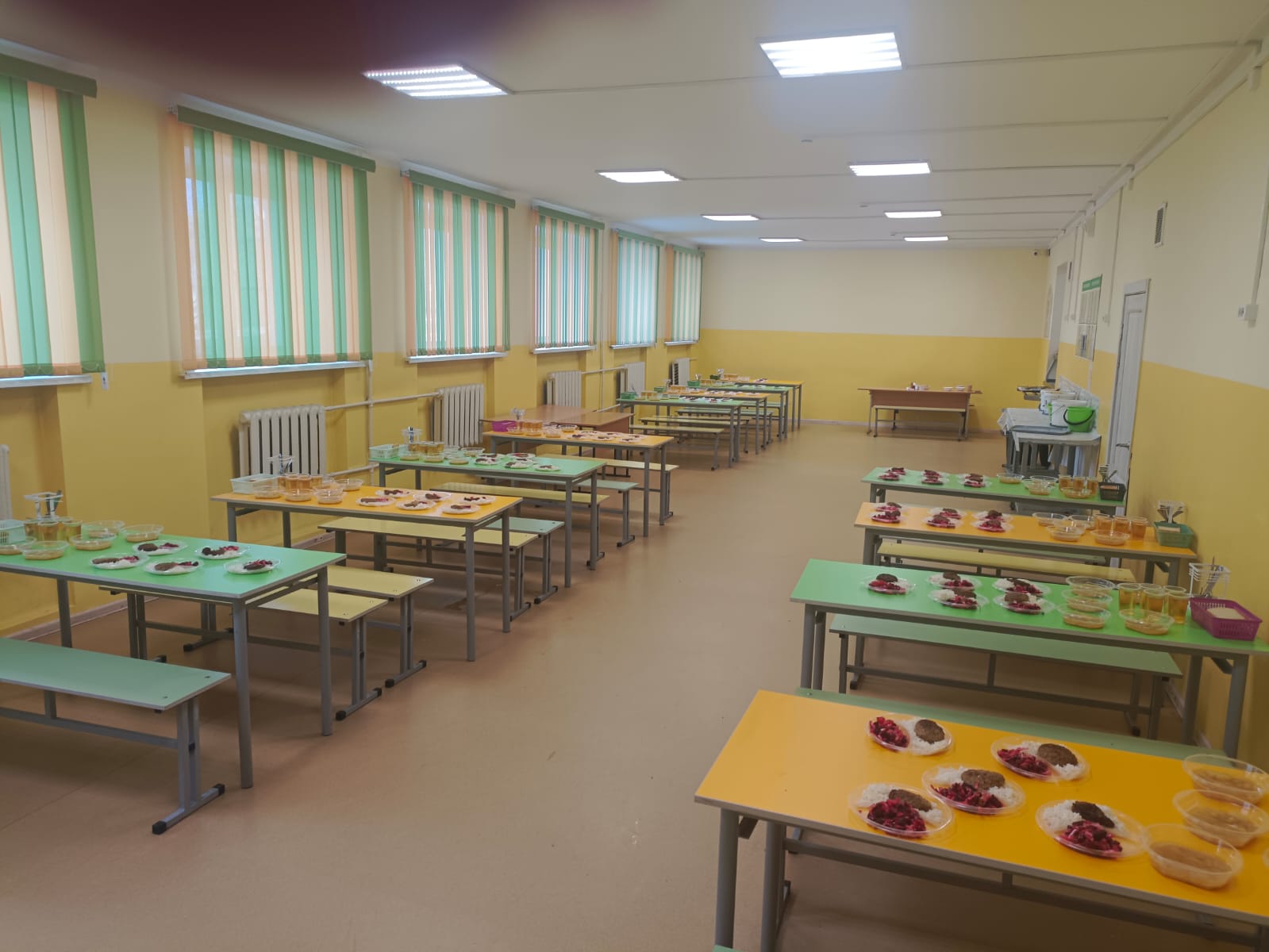 Столовая.